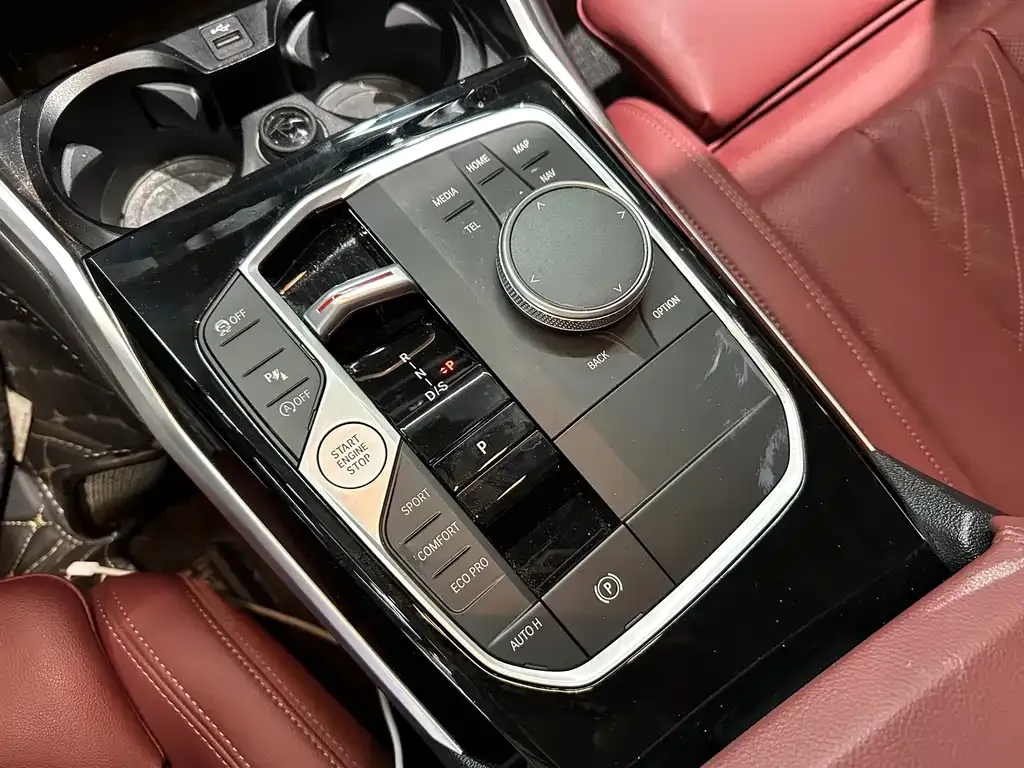 BMW 3 Series 2024 из CN, фото 3