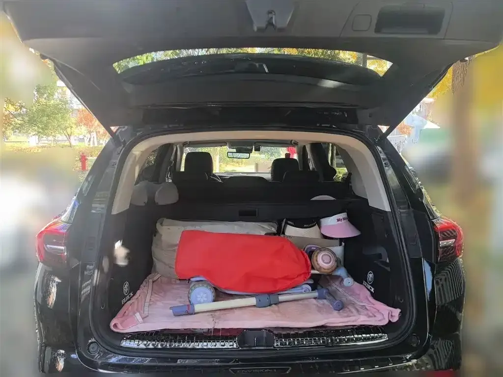 Buick Envision Plus — фото 10