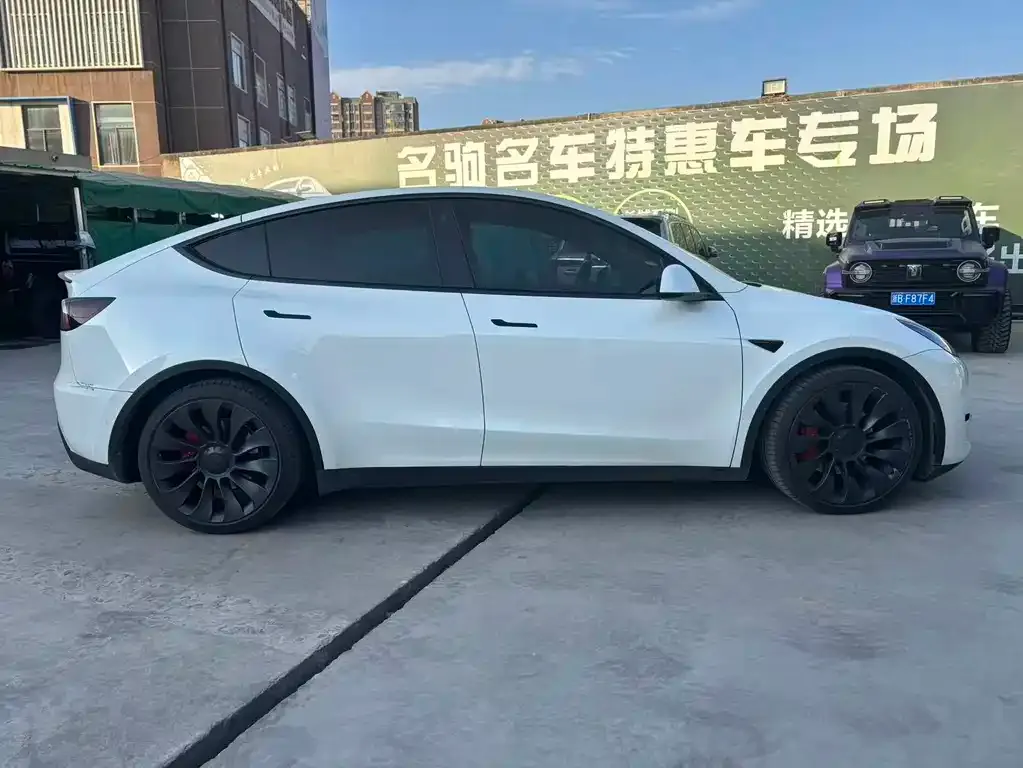 Tesla Model Y 2022 из CN, фото 10