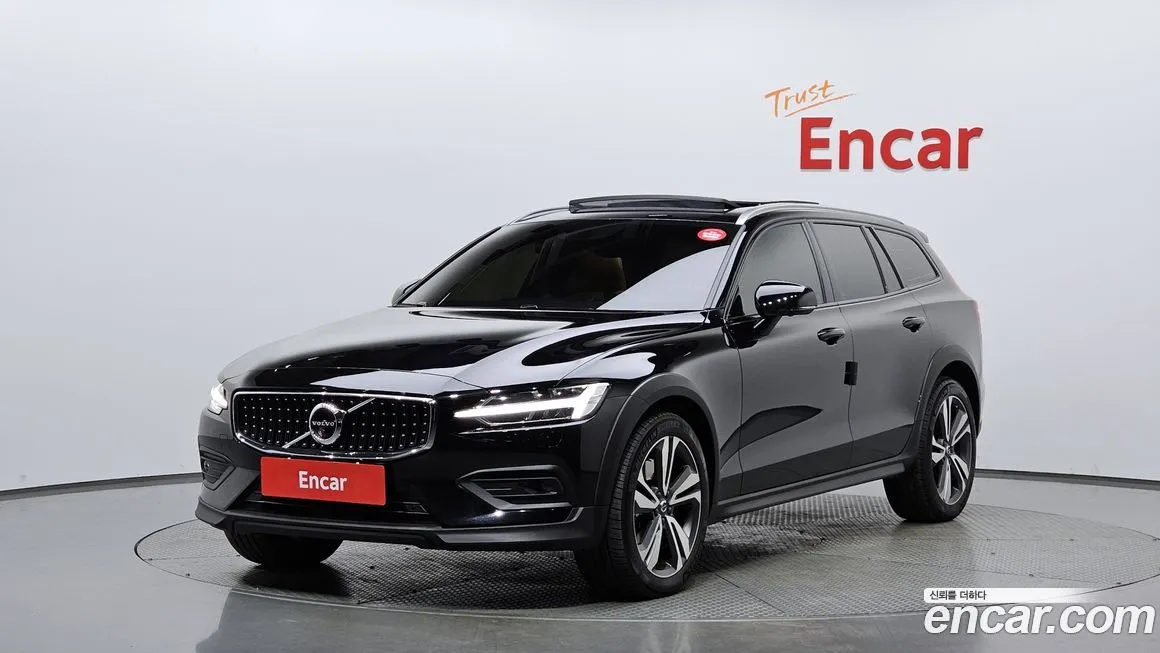 Volvo V60 2021 из KR, фото 1