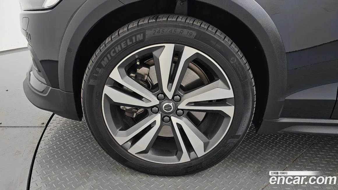 Volvo V60 2021 из KR, фото 5