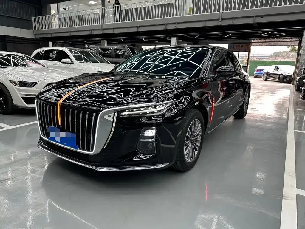 Hongqi H5 — фото 1