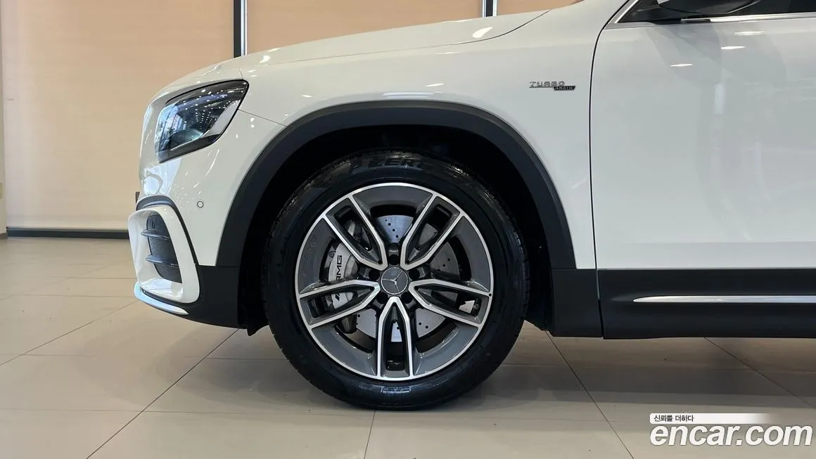 Mercedes-Benz GLB-Class — фото 7