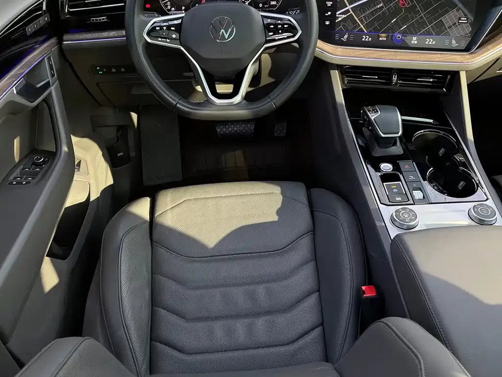 Volkswagen Touareg 2022 из CN, фото 9