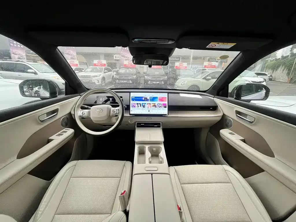 Toyota Platinum 3X 2025 из CN, фото 9