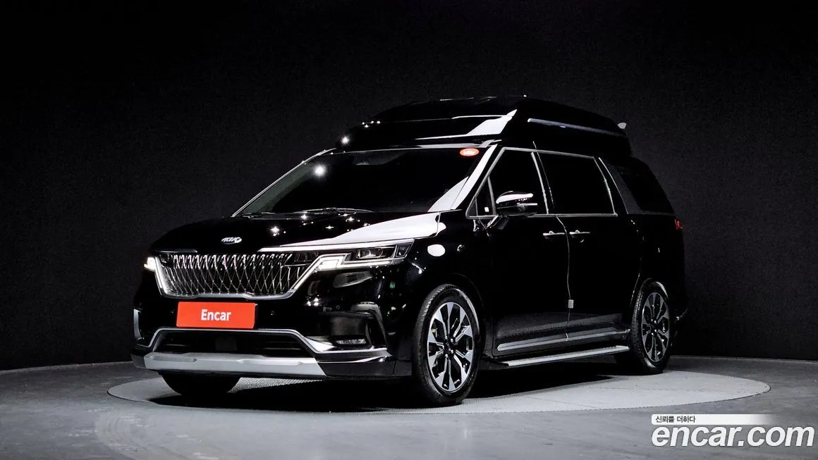 Kia Carnival — фото 1