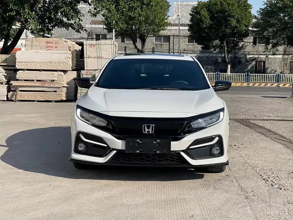 Honda Civic 2022 из CN, фото 2