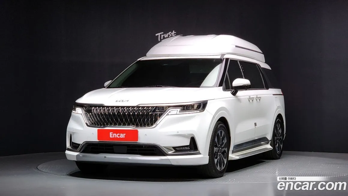 Kia Carnival — фото 1