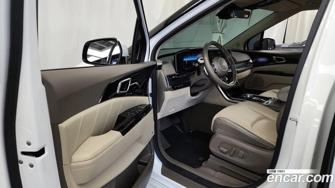 Kia Carnival — фото 10