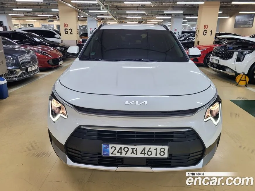 Kia Niro — фото 1