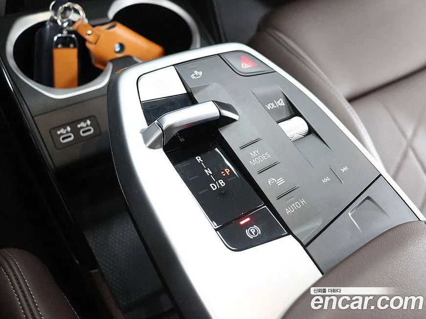 BMW iX1 2024 из KR, фото 6