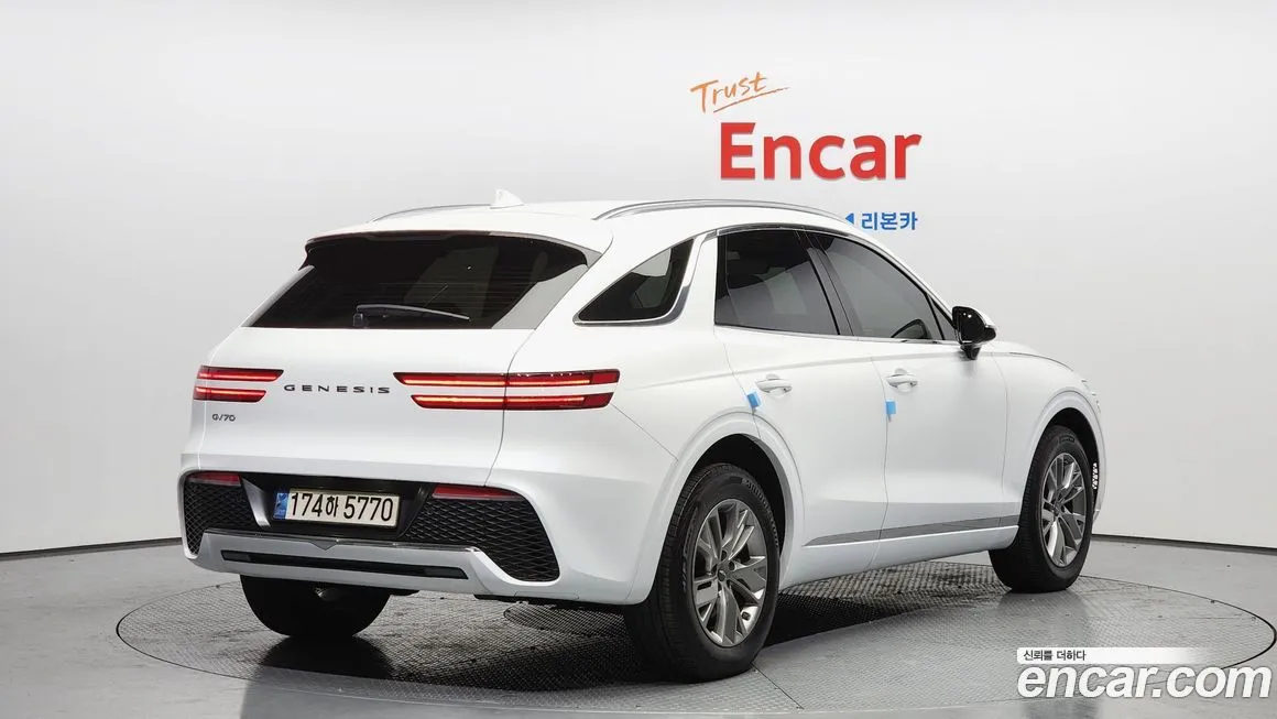 Genesis GV70 2023 из KR, фото 2