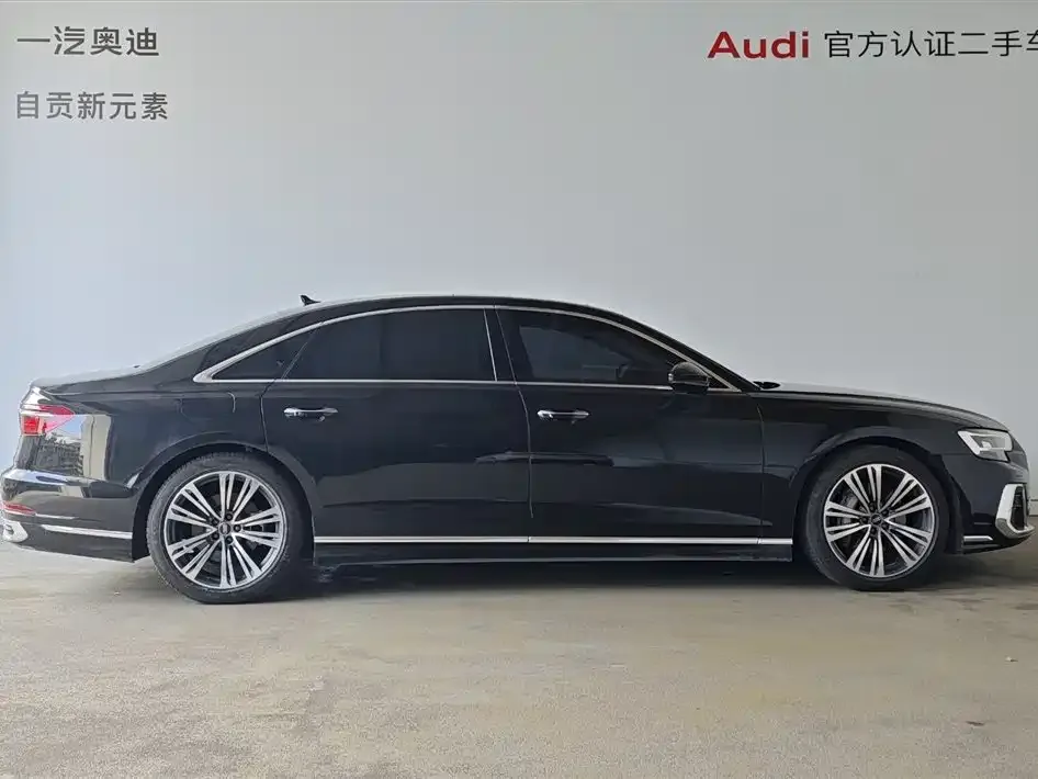 Audi A8 2025 из CN, фото 2