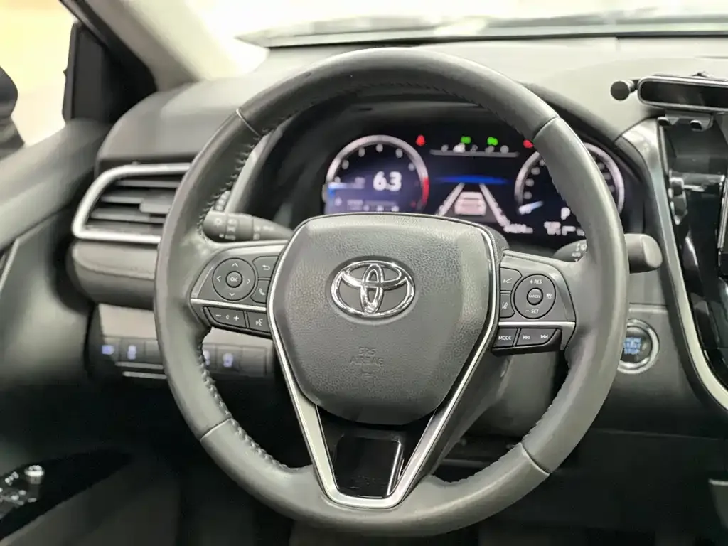 Toyota Camry 2022 из CN, фото 2