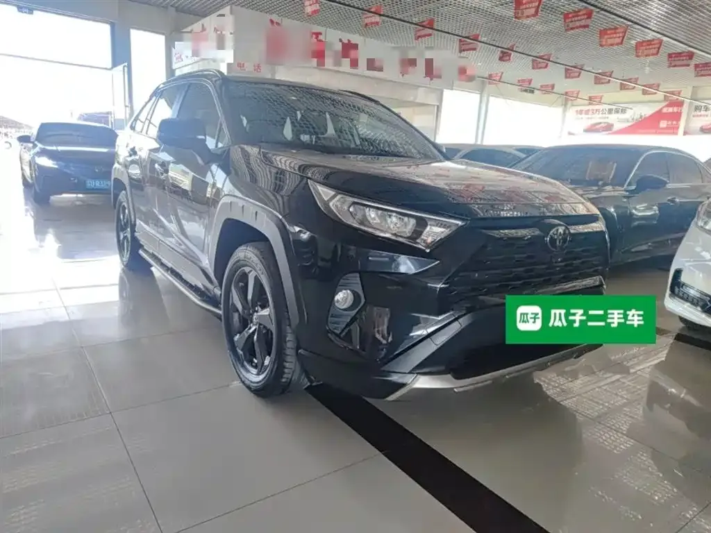 Toyota RAV4 2023 из CN, фото 4