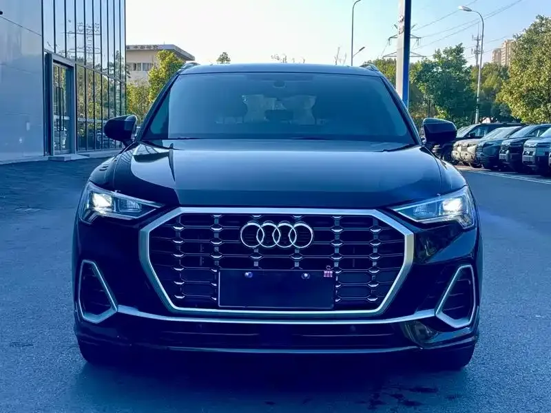 Audi Q3 — фото 9