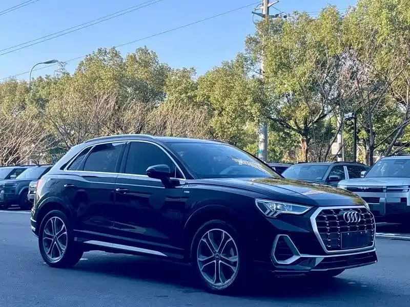 Audi Q3 — фото 8