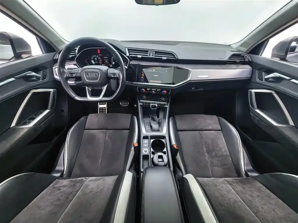 Audi Q3 2021 из CN, фото 7
