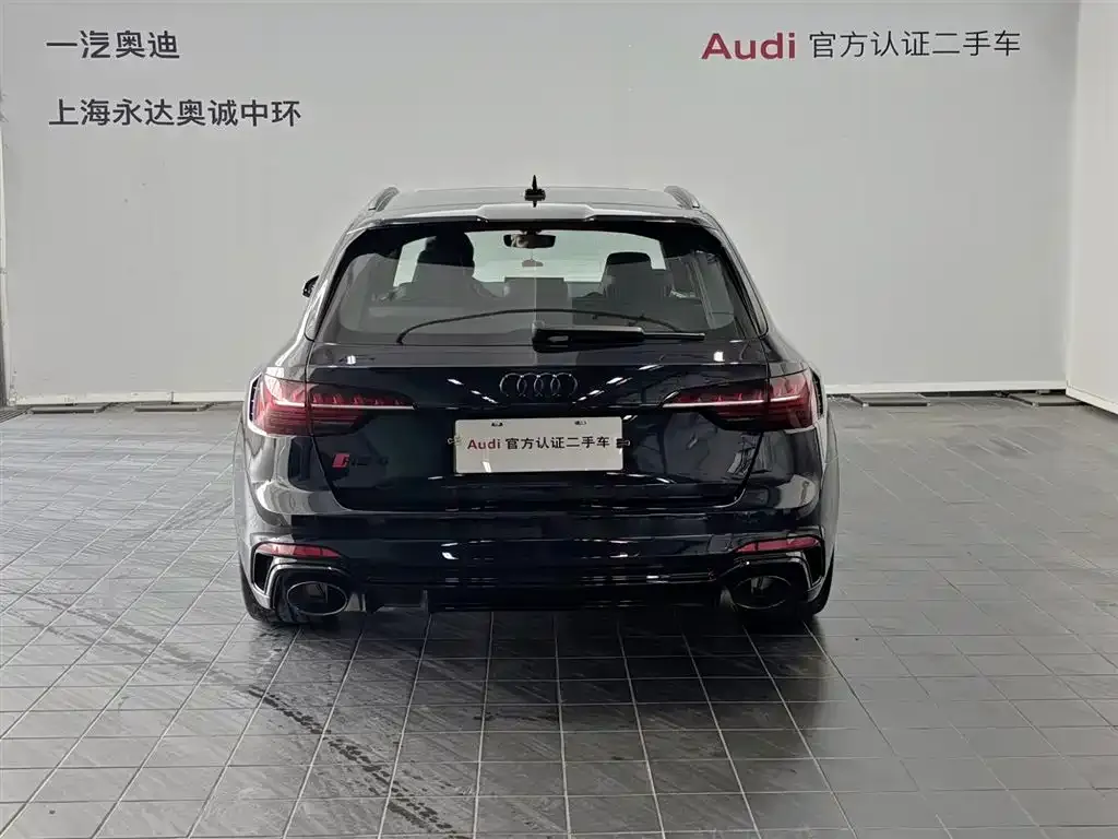Audi RS 4 2024 из CN, фото 9