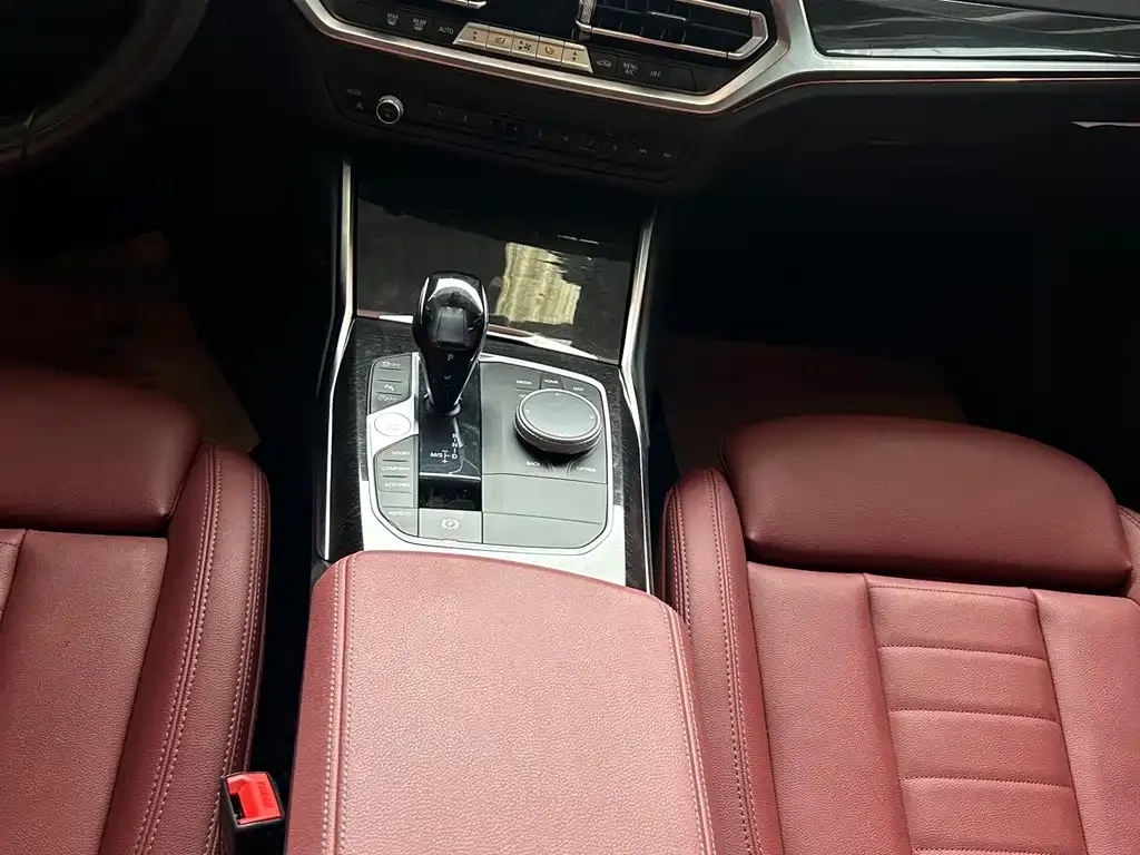 BMW 3 Series 2021 из CN, фото 8