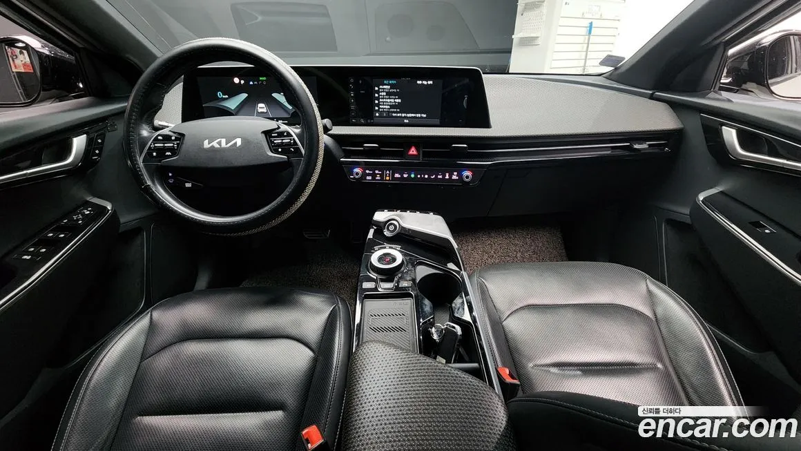 Kia EV6 — фото 9