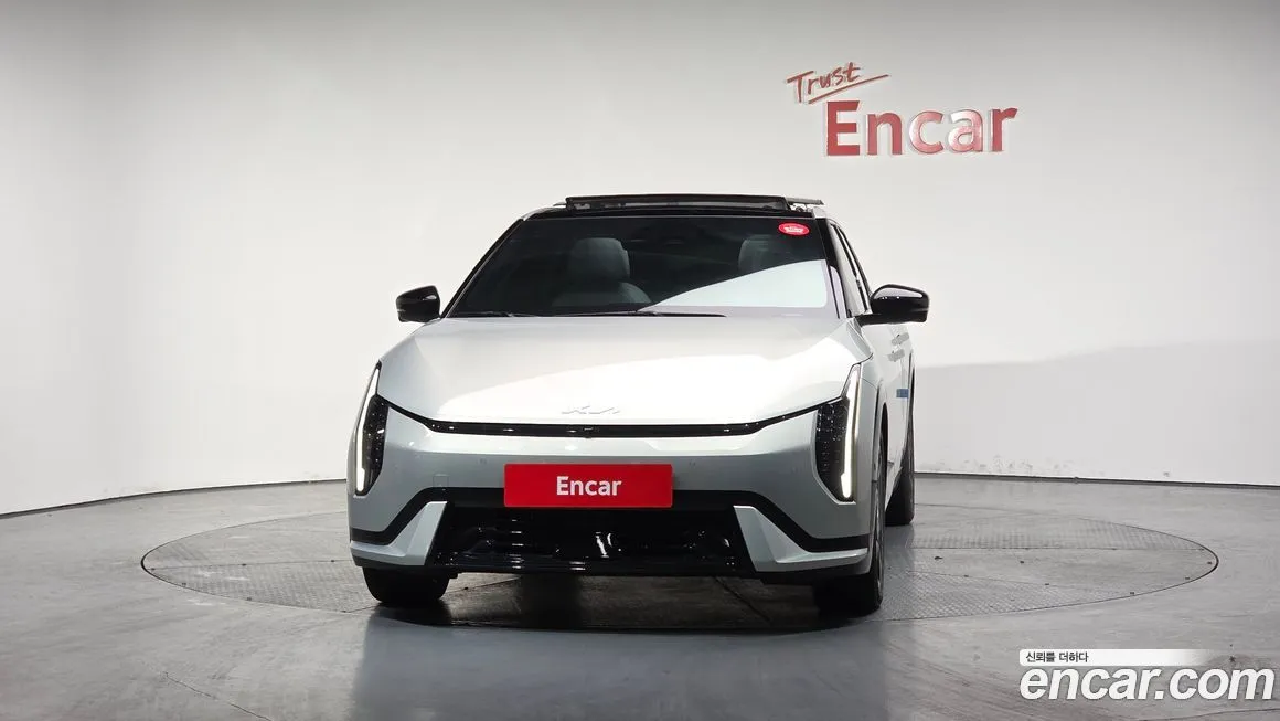 Kia EV4 — фото 3