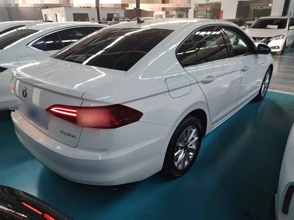 Volkswagen Bora 2022 из CN, фото 10