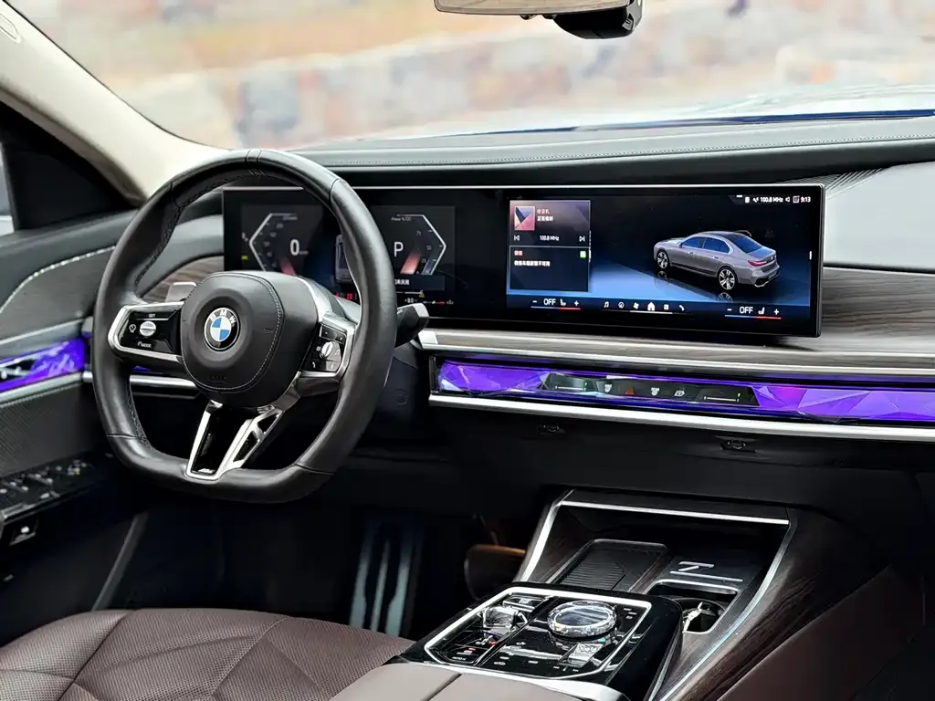 BMW 7 Series — фото 2