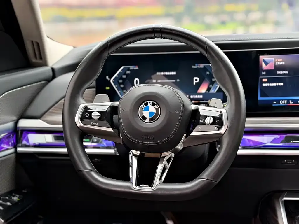 BMW 7 Series — фото 4