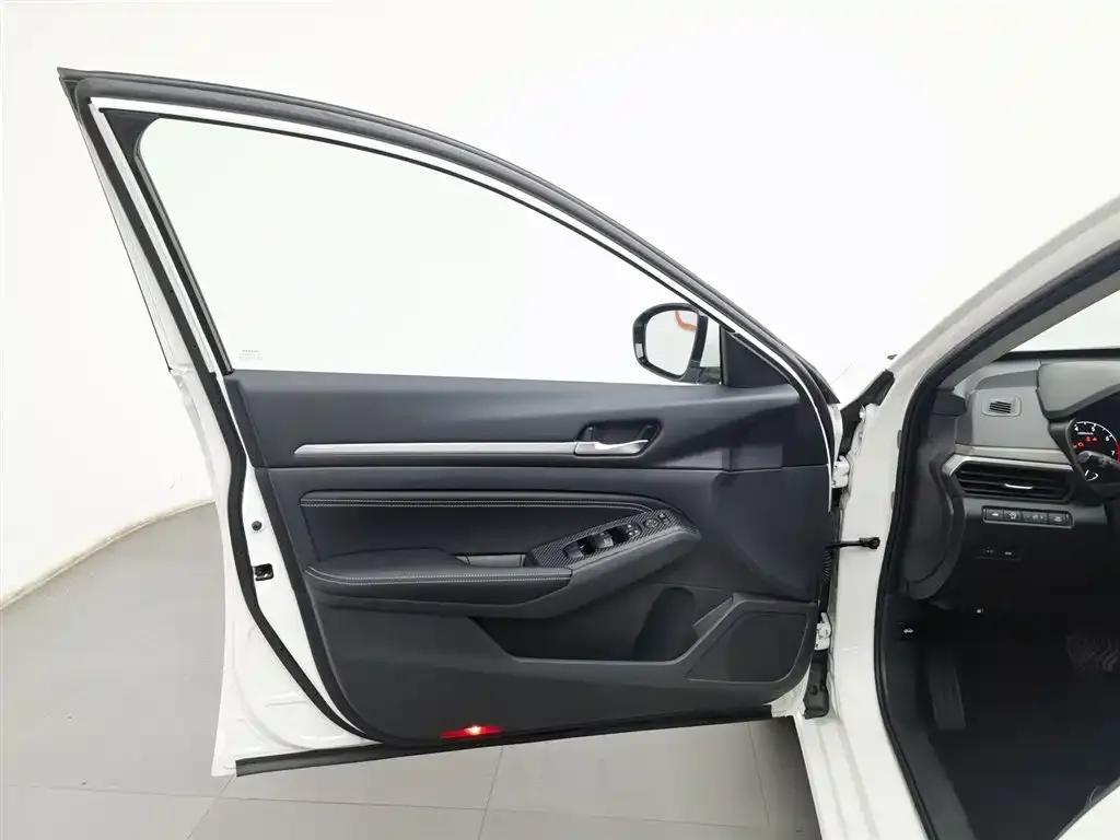 Nissan Teana 2022 из CN, фото 4