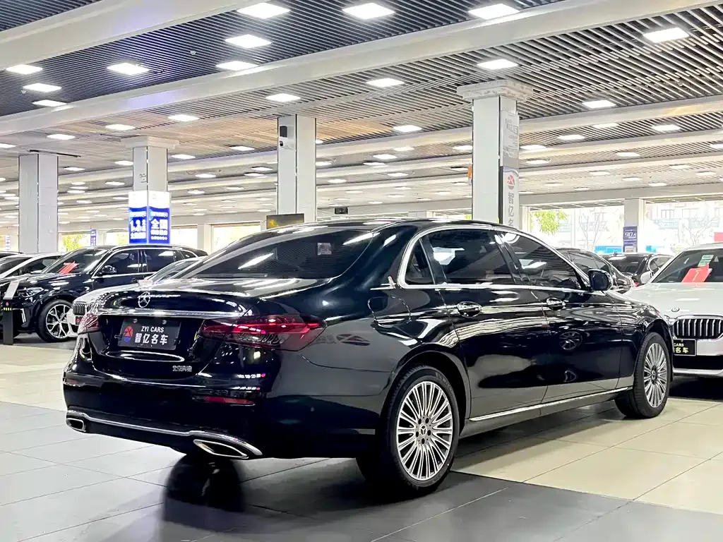 Mercedes-Benz E-Class 2023 из CN, фото 3