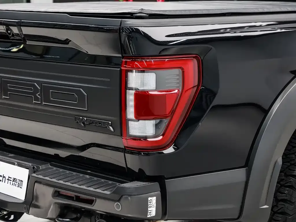 Ford F-150 Raptor 2023 из CN, фото 8
