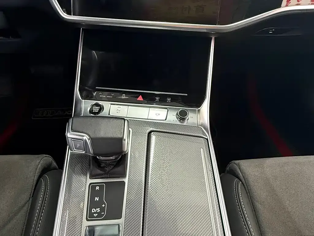Audi A6L 2022 из CN, фото 2
