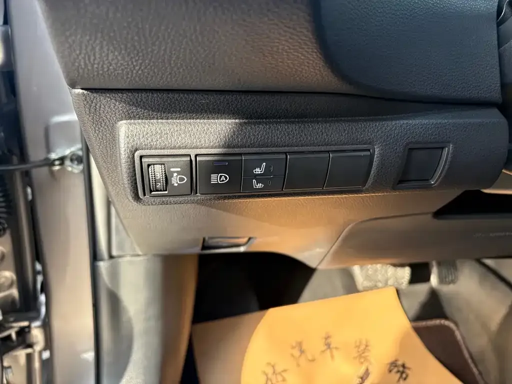 Toyota Corolla 2021 из CN, фото 2