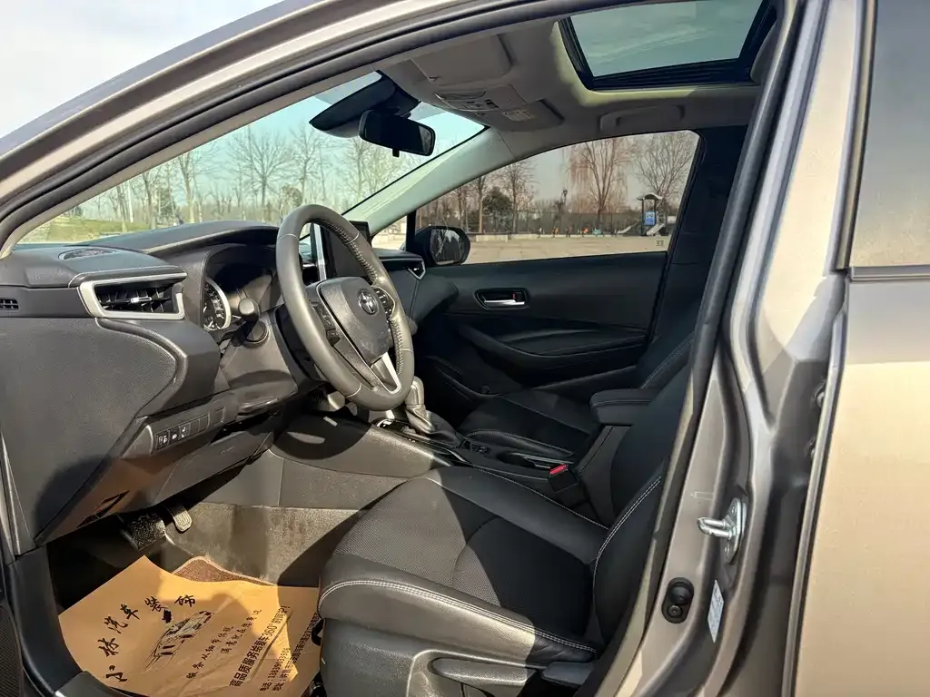 Toyota Corolla 2021 из CN, фото 10