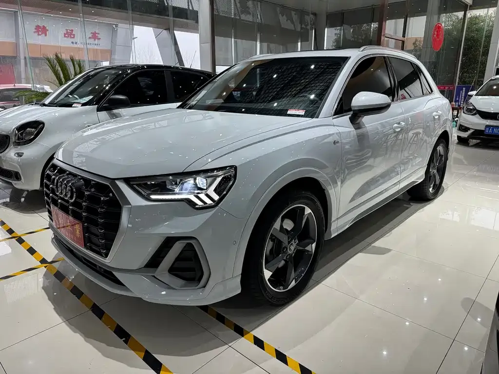 Audi Q3 2023 из CN, фото 1