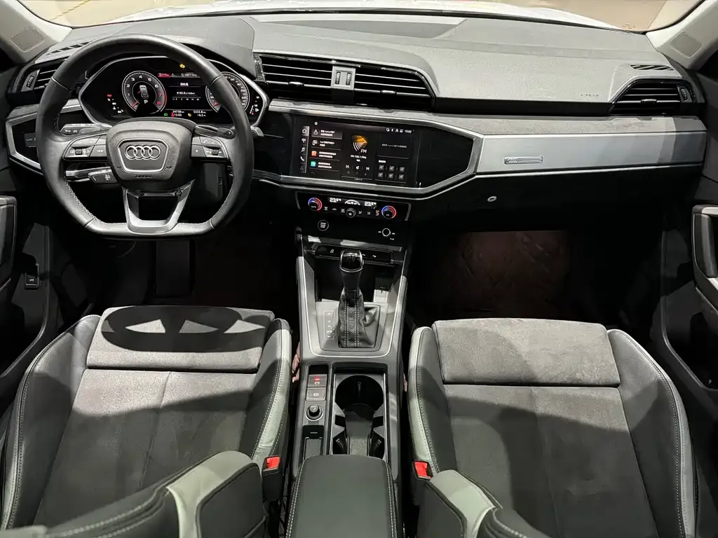 Audi Q3 2023 из CN, фото 9