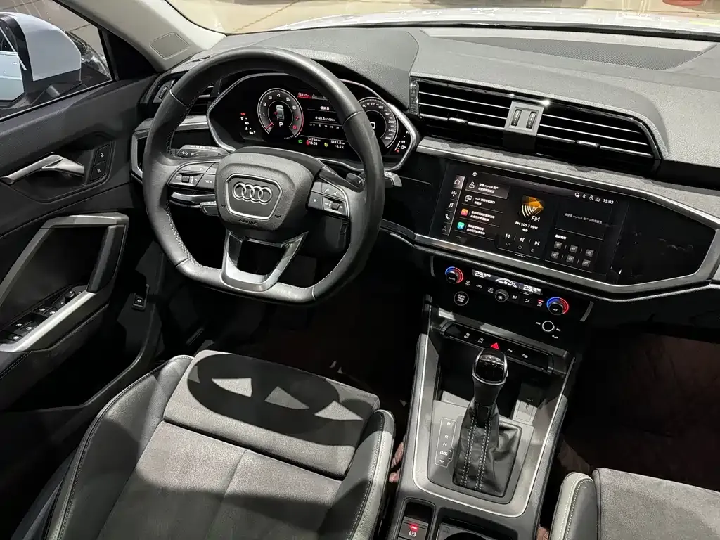 Audi Q3 2023 из CN, фото 7