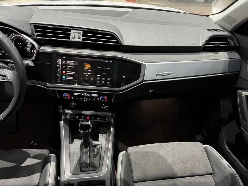 Audi Q3 2023 из CN, фото 10
