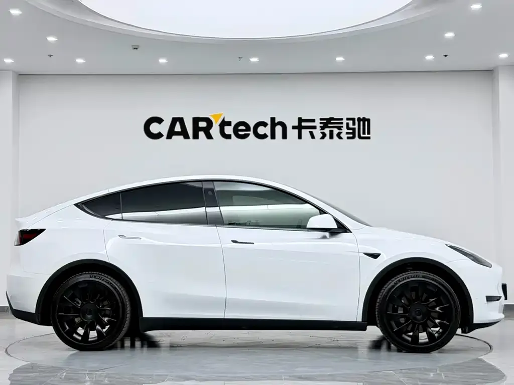 Tesla Model Y 2025 из CN, фото 7