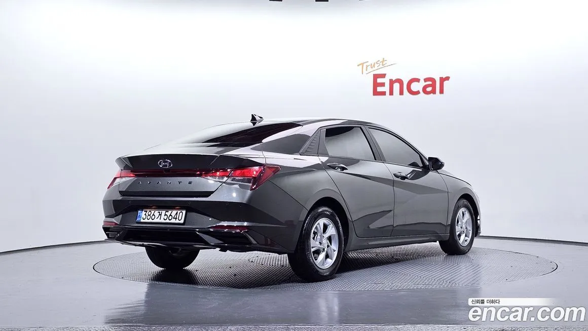 Hyundai AVANTE — фото 4
