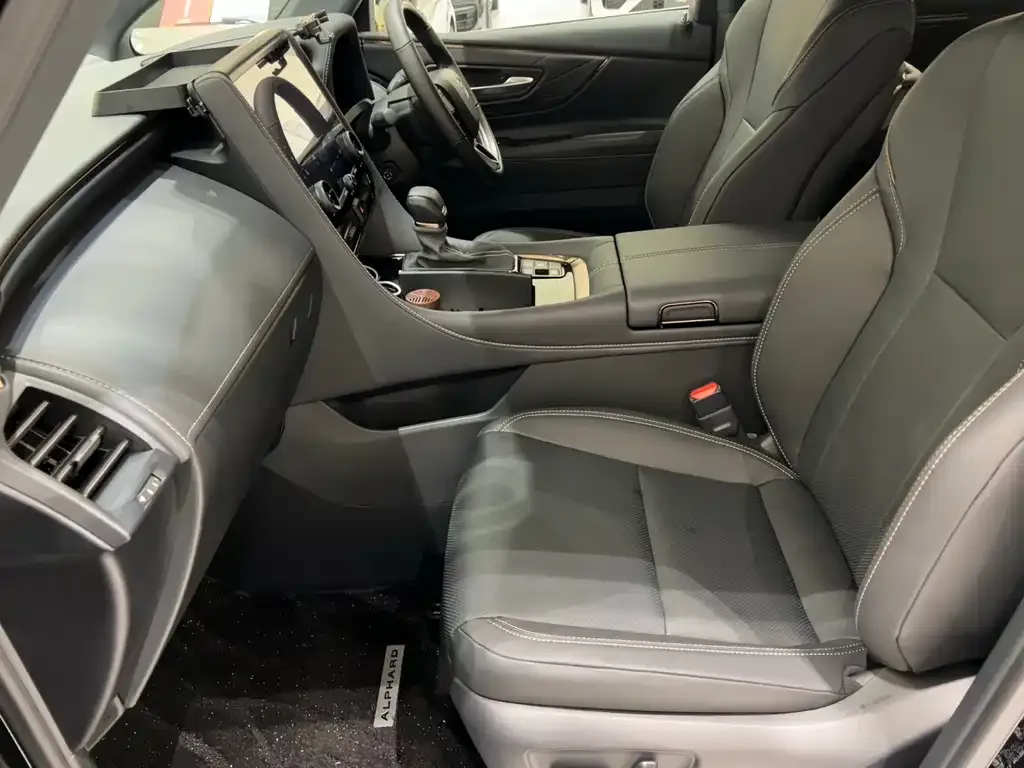 Toyota Alphard 2025 из CN, фото 2