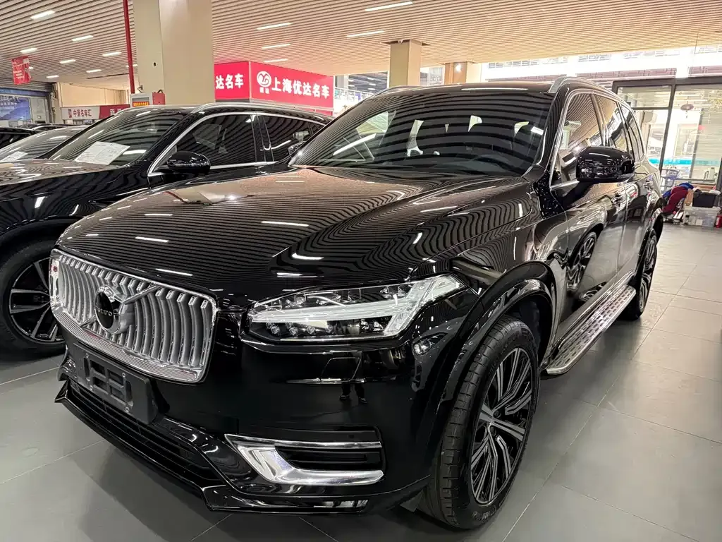 Volvo XC90 — фото 10