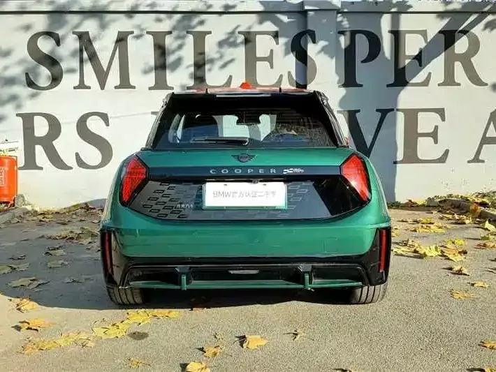 MINI JCW Electric 2025 из CN, фото 6