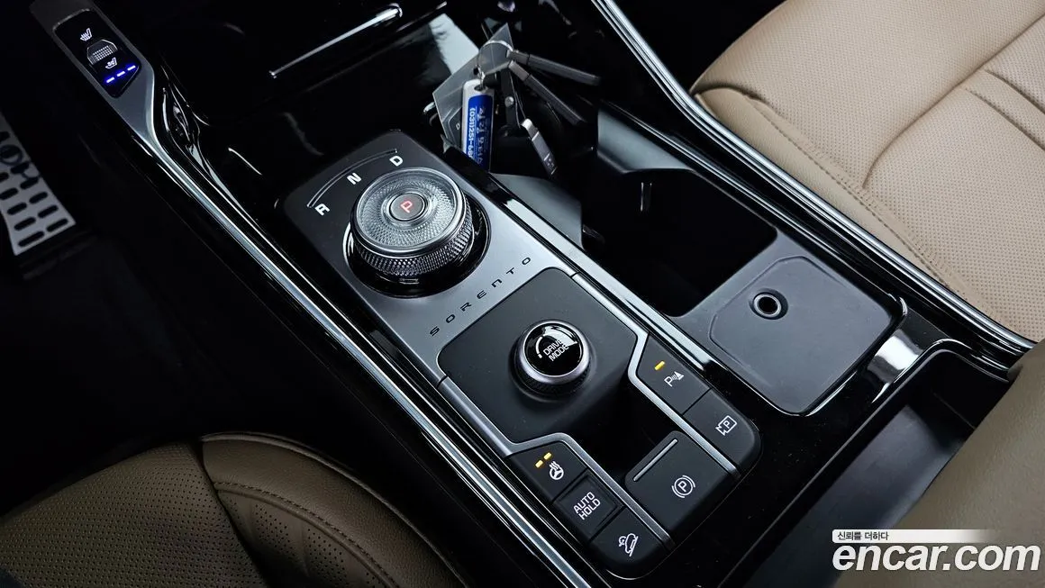Kia Sorento — фото 9