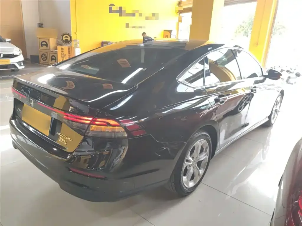 Honda Accord 2023 из CN, фото 10
