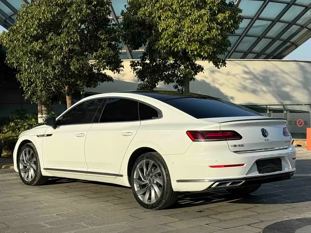 Volkswagen CC 2022 из CN, фото 7