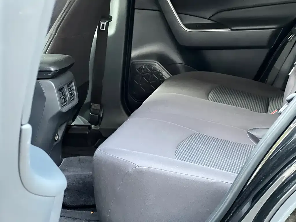 Toyota Wildlander 2023 из CN, фото 3