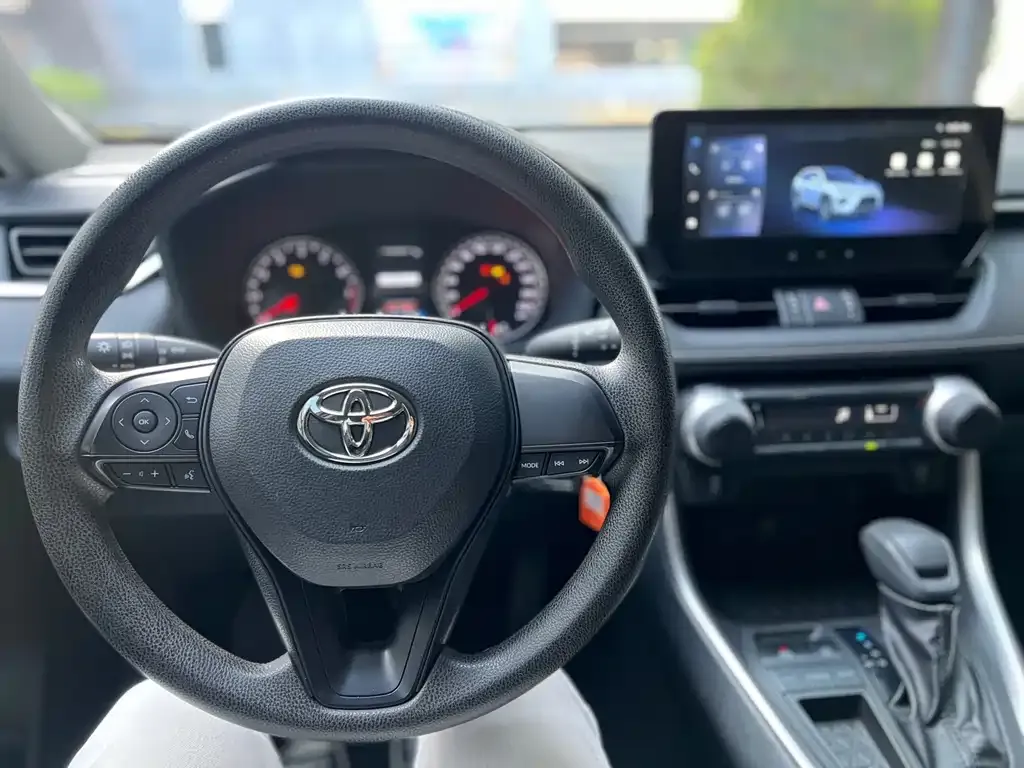 Toyota Wildlander 2023 из CN, фото 4