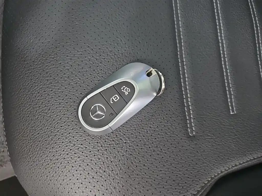 Mercedes-Benz C-Class 2023 из CN, фото 7